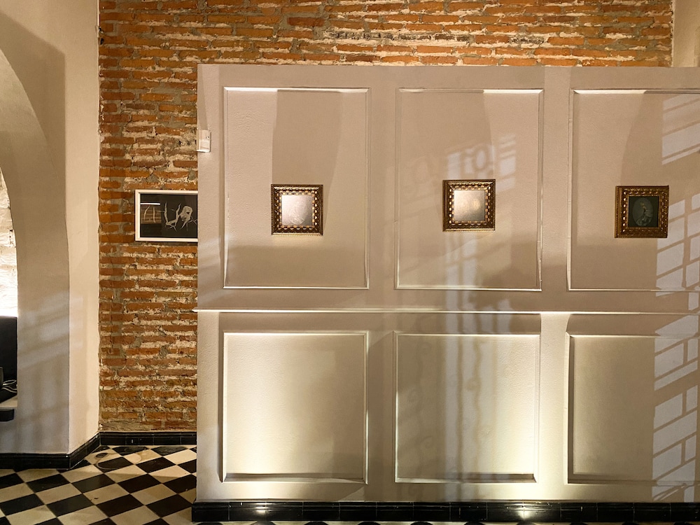 Casa Charlotte Alma Hotels 8/50