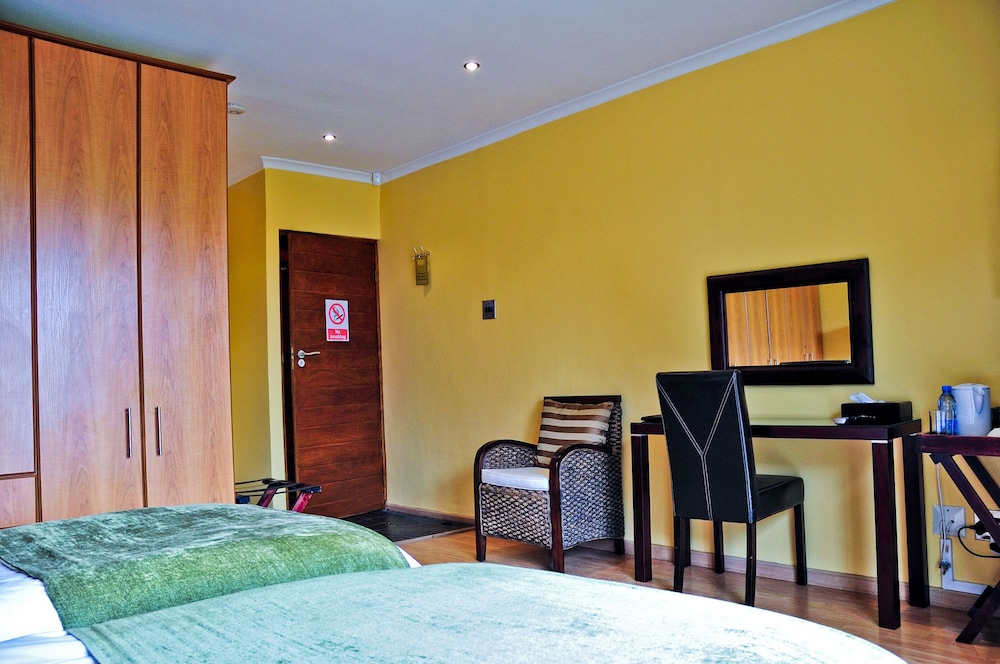 Mandalay Beach Guest House 14/26
