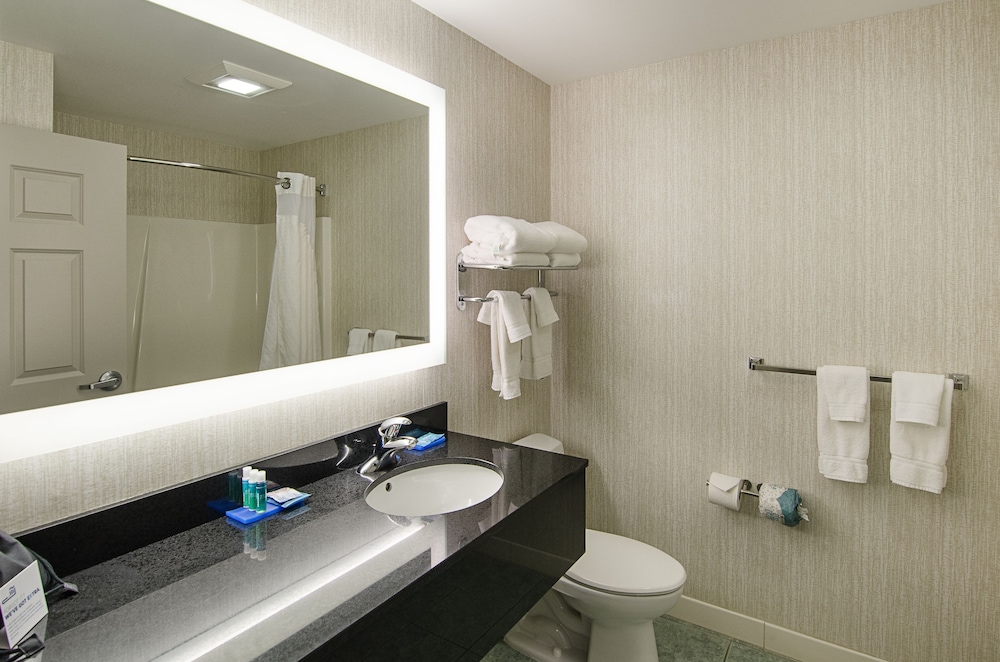 Holiday Inn Express Lexington 9/56