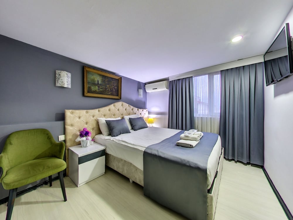BASIC, DOUBLE BED