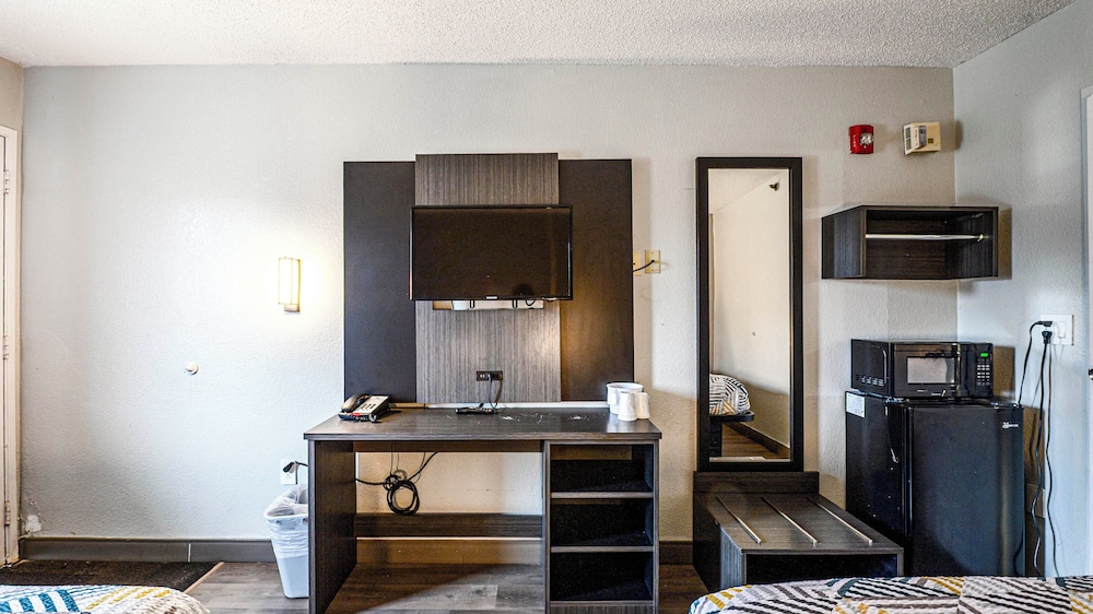 Motel6 Wethersfield, CT - Hartford 65/66