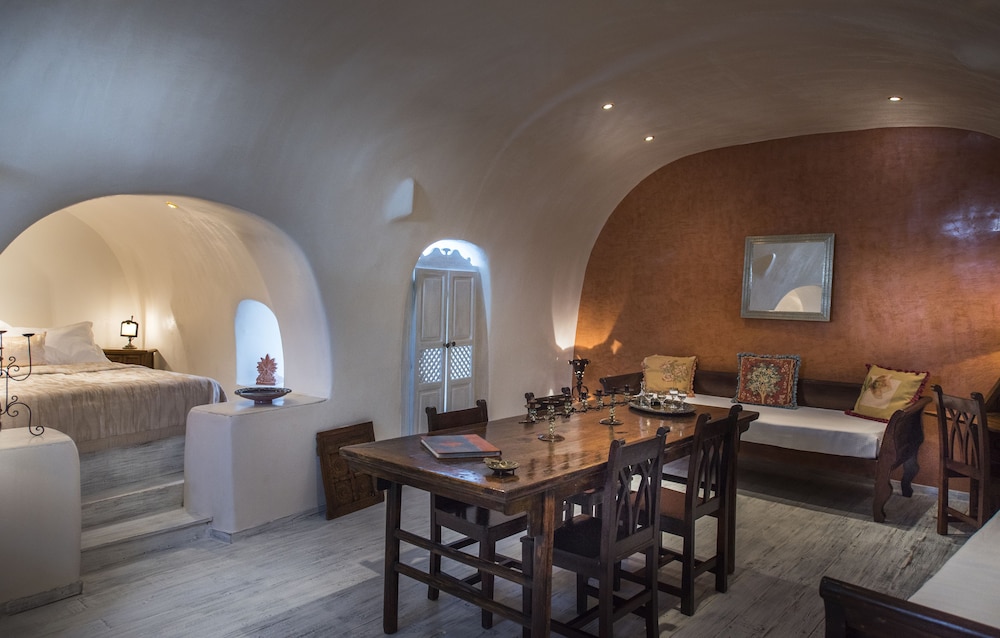 Heliophos Boutique Hotel 35/50