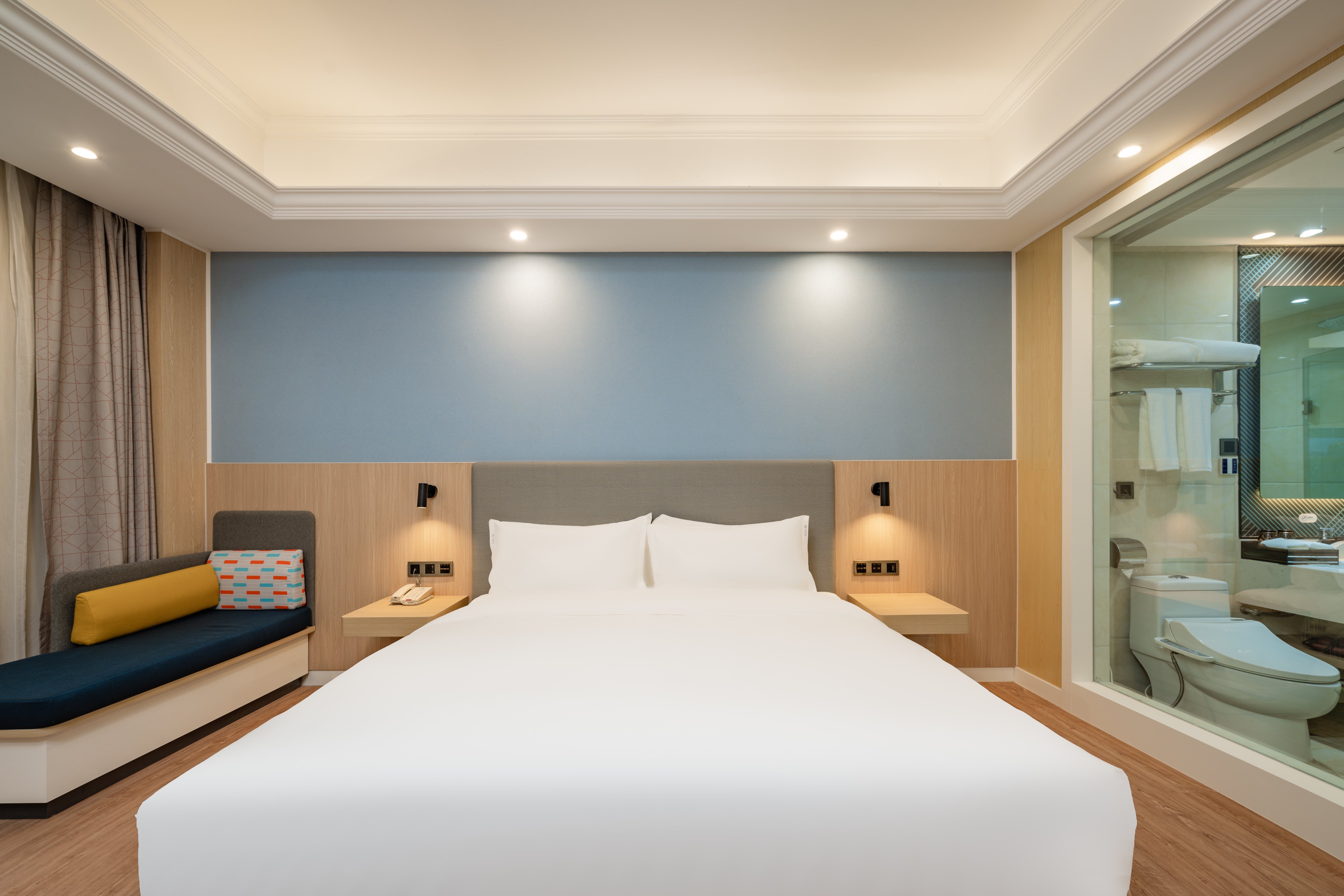 Standard, King Bed