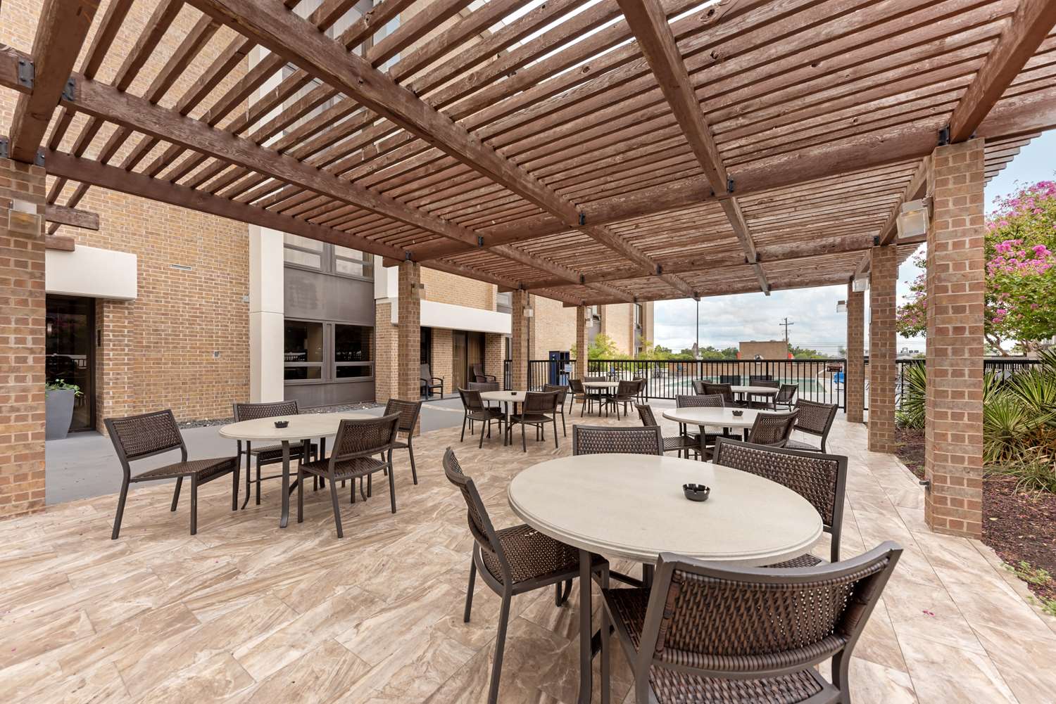 Best Western Plus Austin Central 27/40