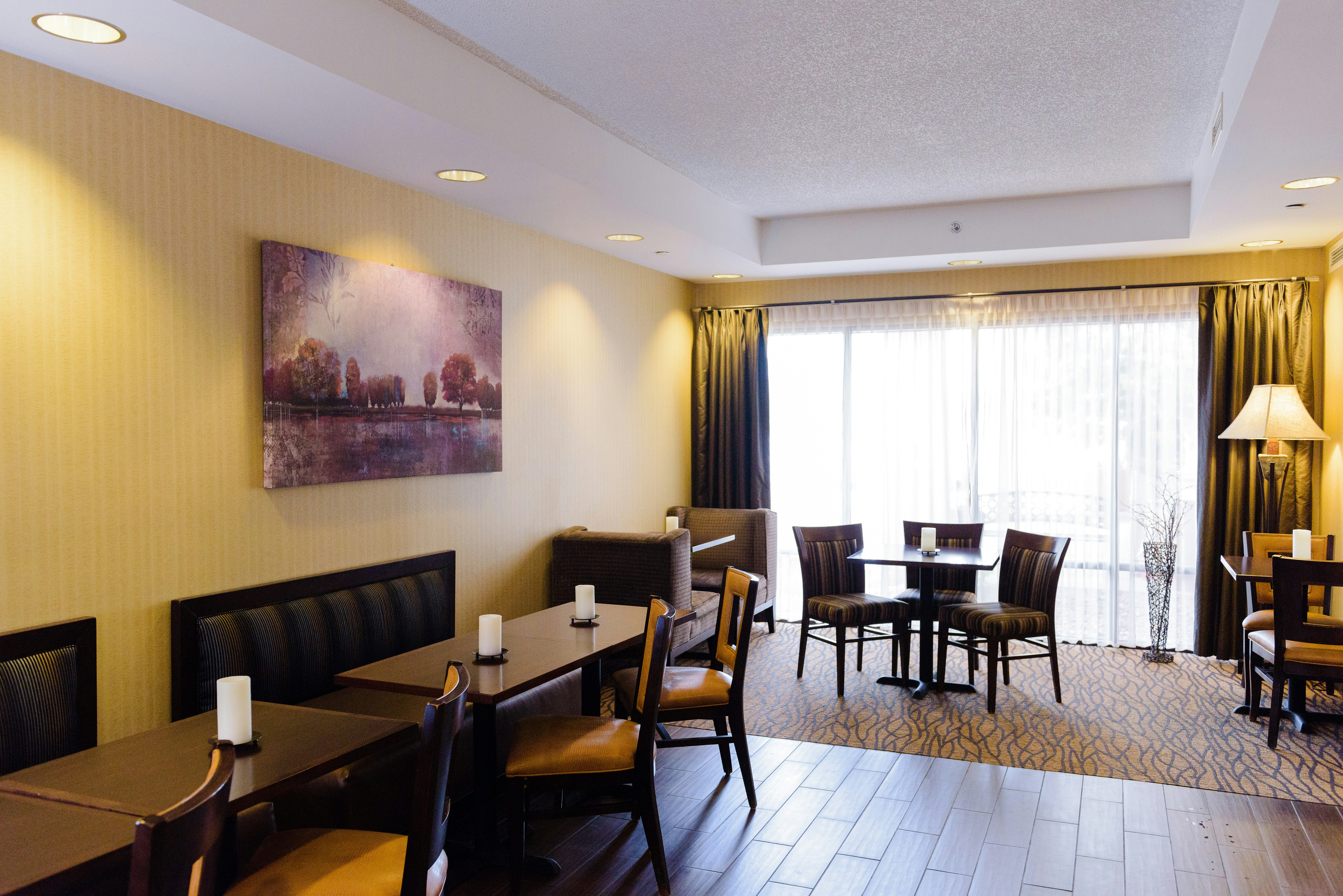 Hampton Inn Eau Claire 13/19