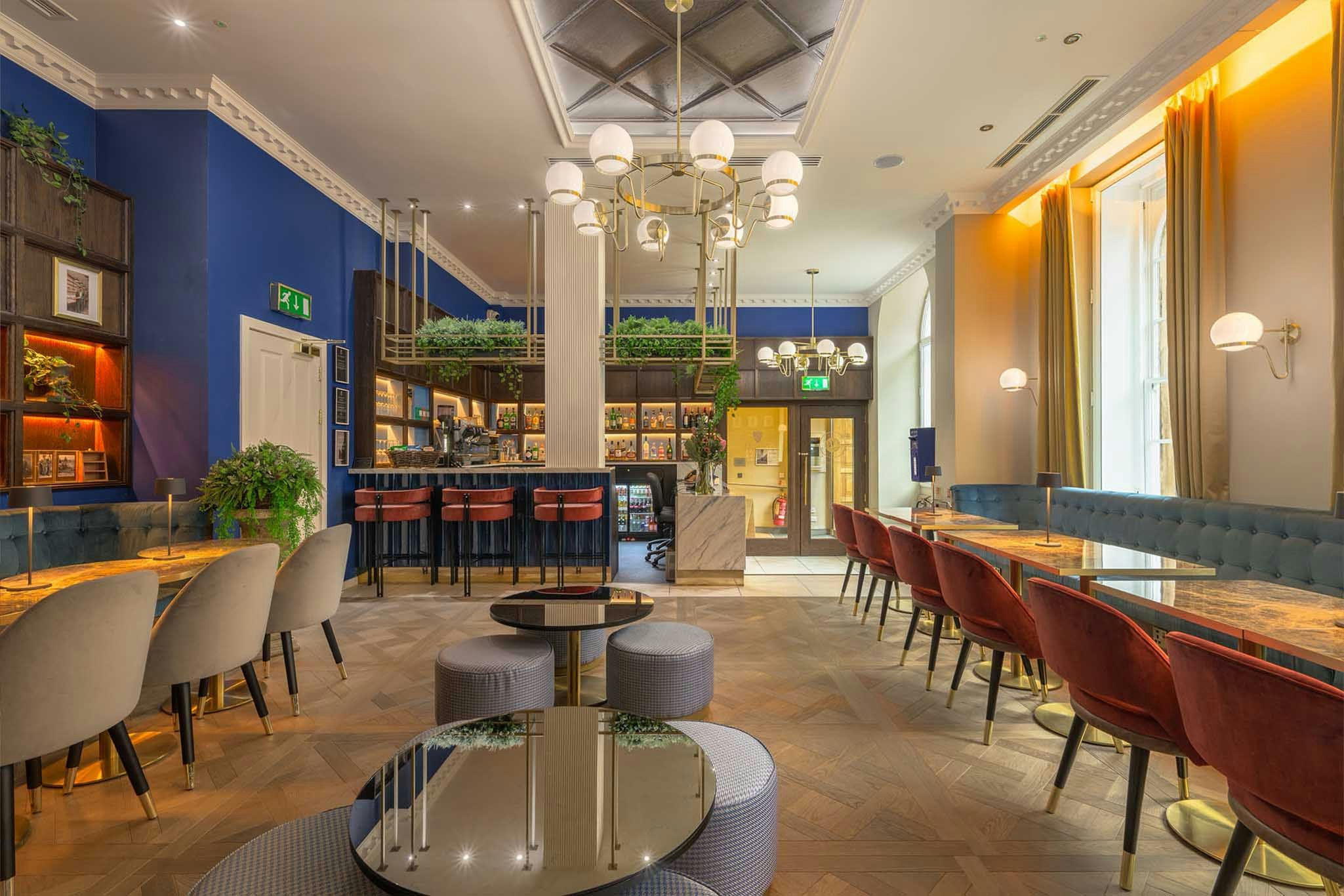 Princes Street Suites Hotel 41/56