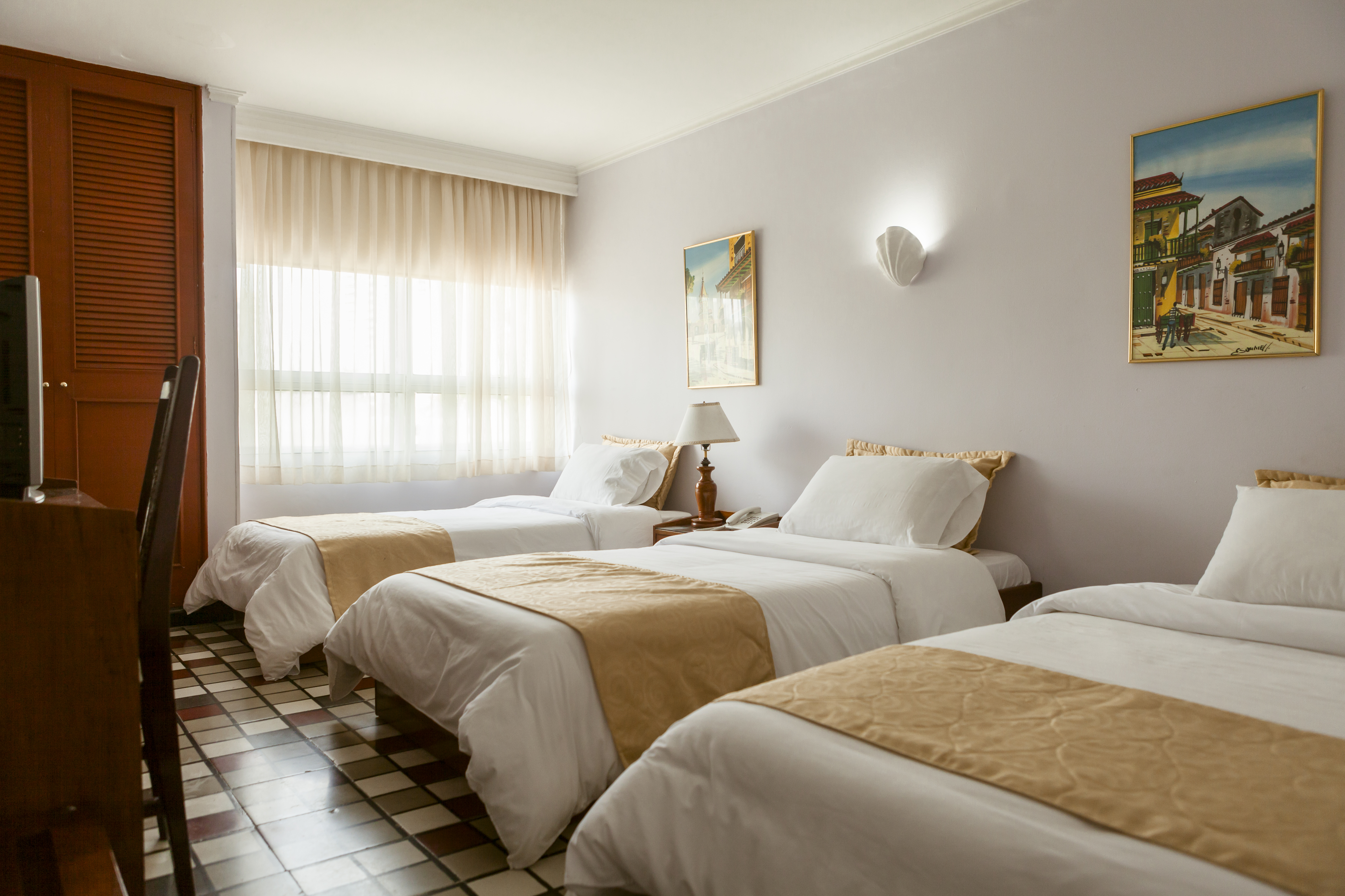غرفة قياسية ثلاثية، Hotel Bahia 2/3