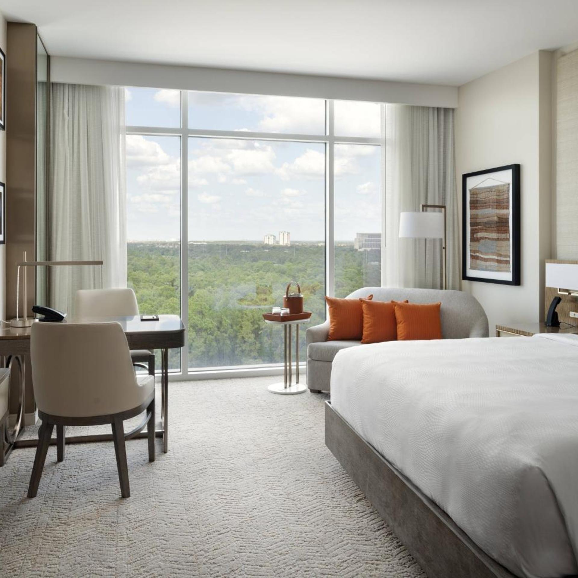 Room, King Bed, Disney Springs View, Sofa, Accessible