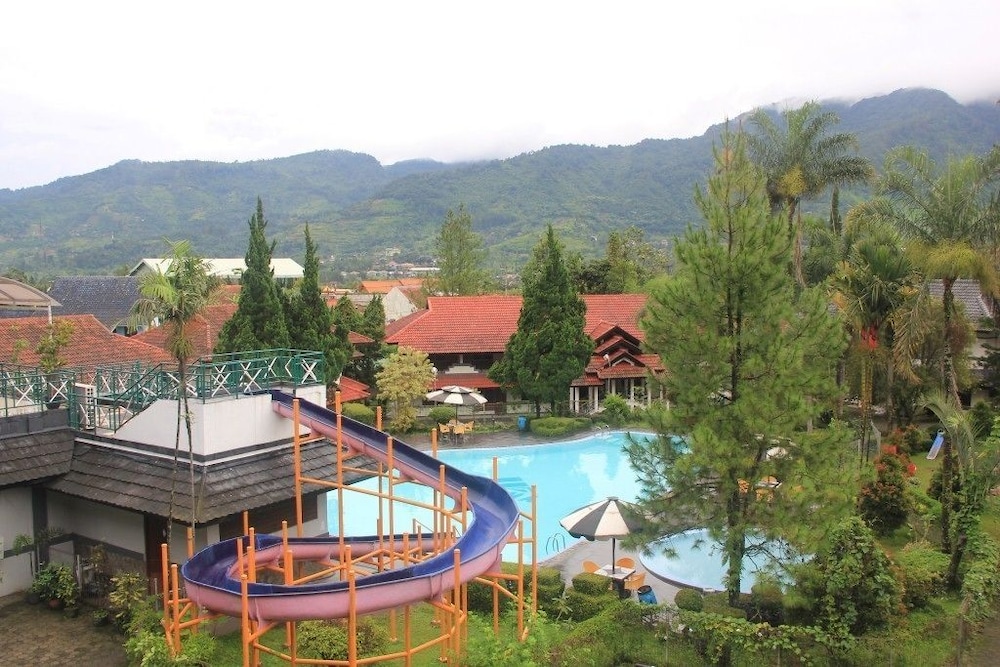 Parama Hotel Puncak 23/23
