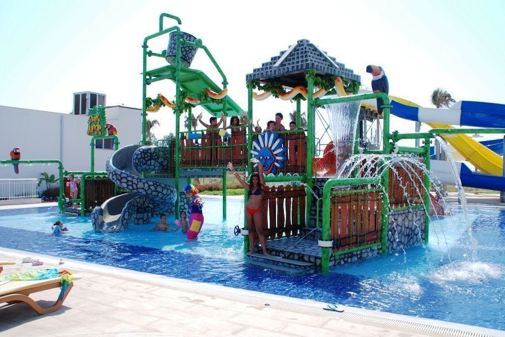 Karya Family Resort 12/88