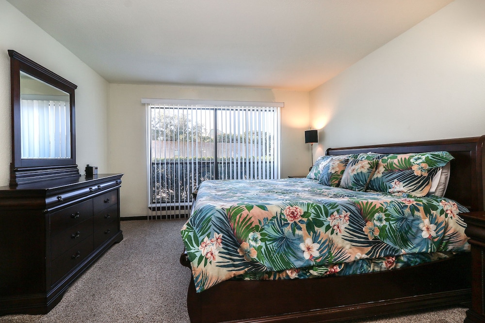 Resort Attractions 9/40