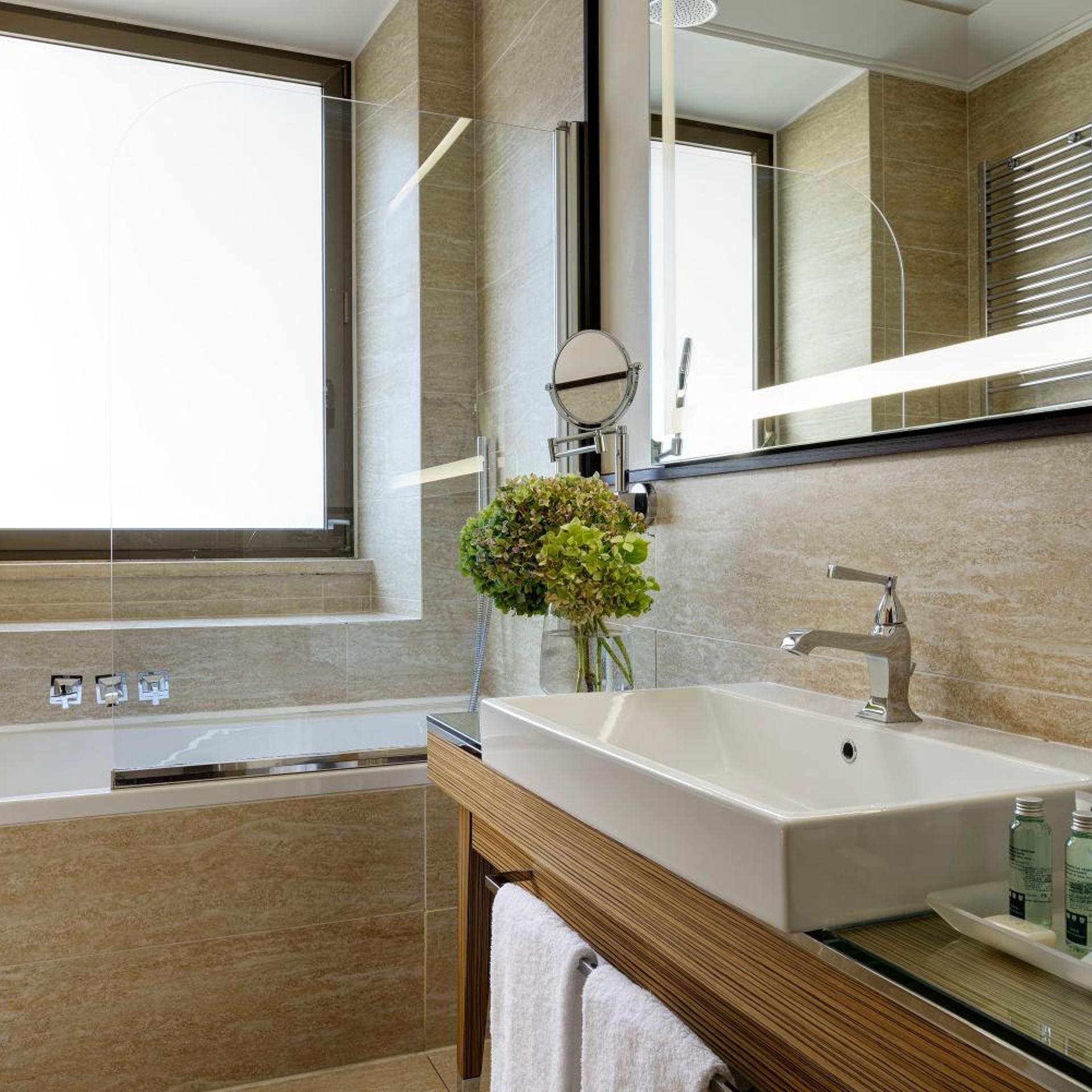 غرفة سوبيريور ثلاثية بسرير فردي، UNAHOTELS Deco Roma 7/7