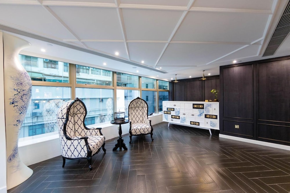 Lobby at Tung Nam Lou Art Hotel, HONG KONG