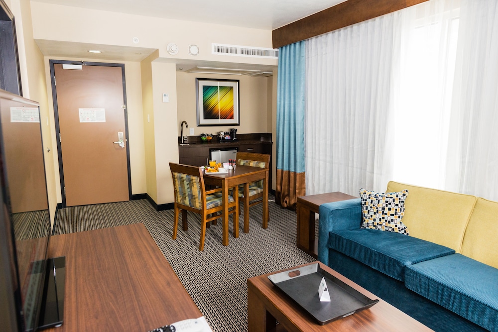 Holiday Inn Houston Downtown 48/77