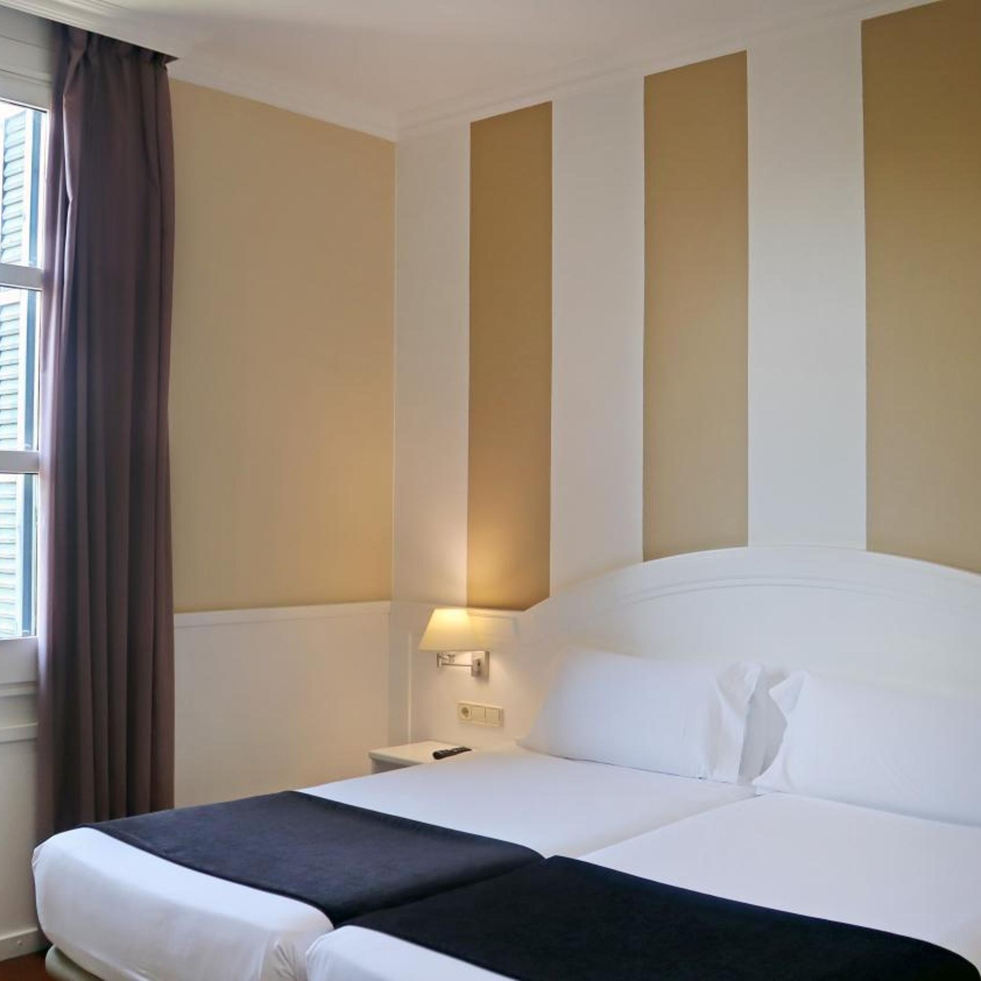 Room, Double Bed