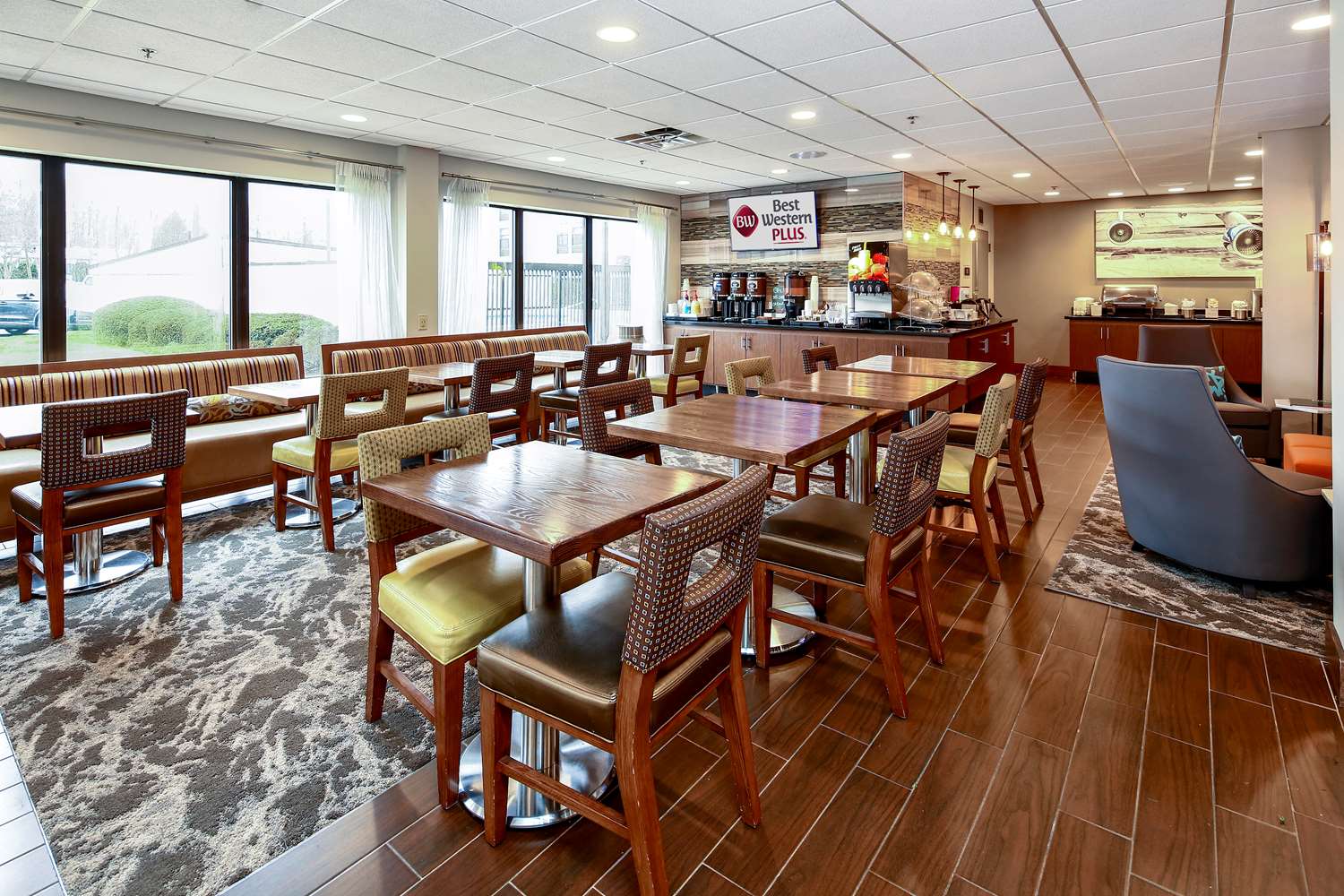 Best Western Plus Bellingham 20/40