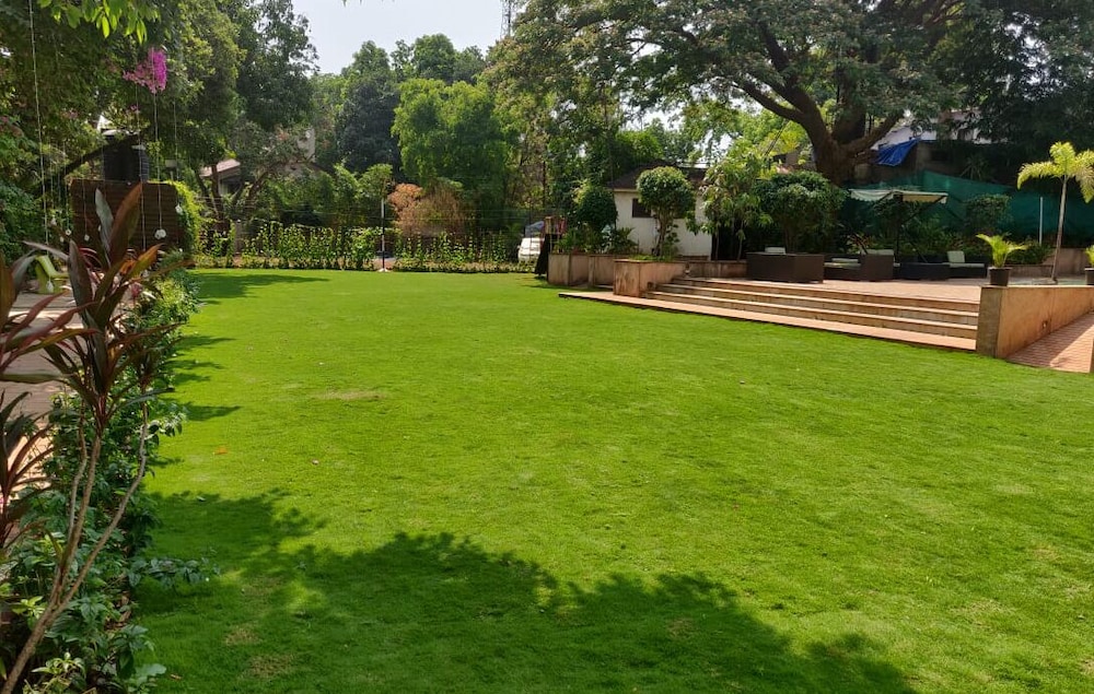 Citrus Hotels Lonavala 34/47