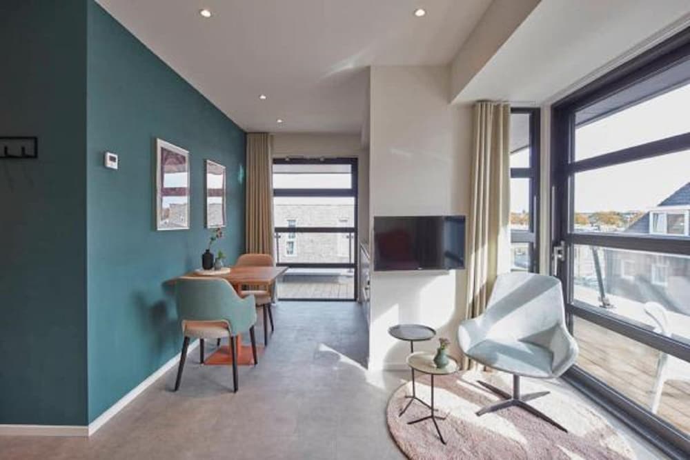 The Anthony Hotel 37/58