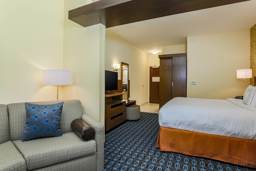 Fairfield Inn Suites Snyder 8/35