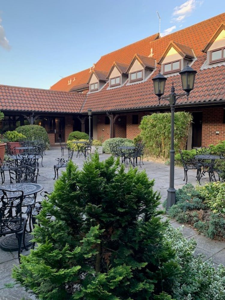 The Chichester Hotel 3/34
