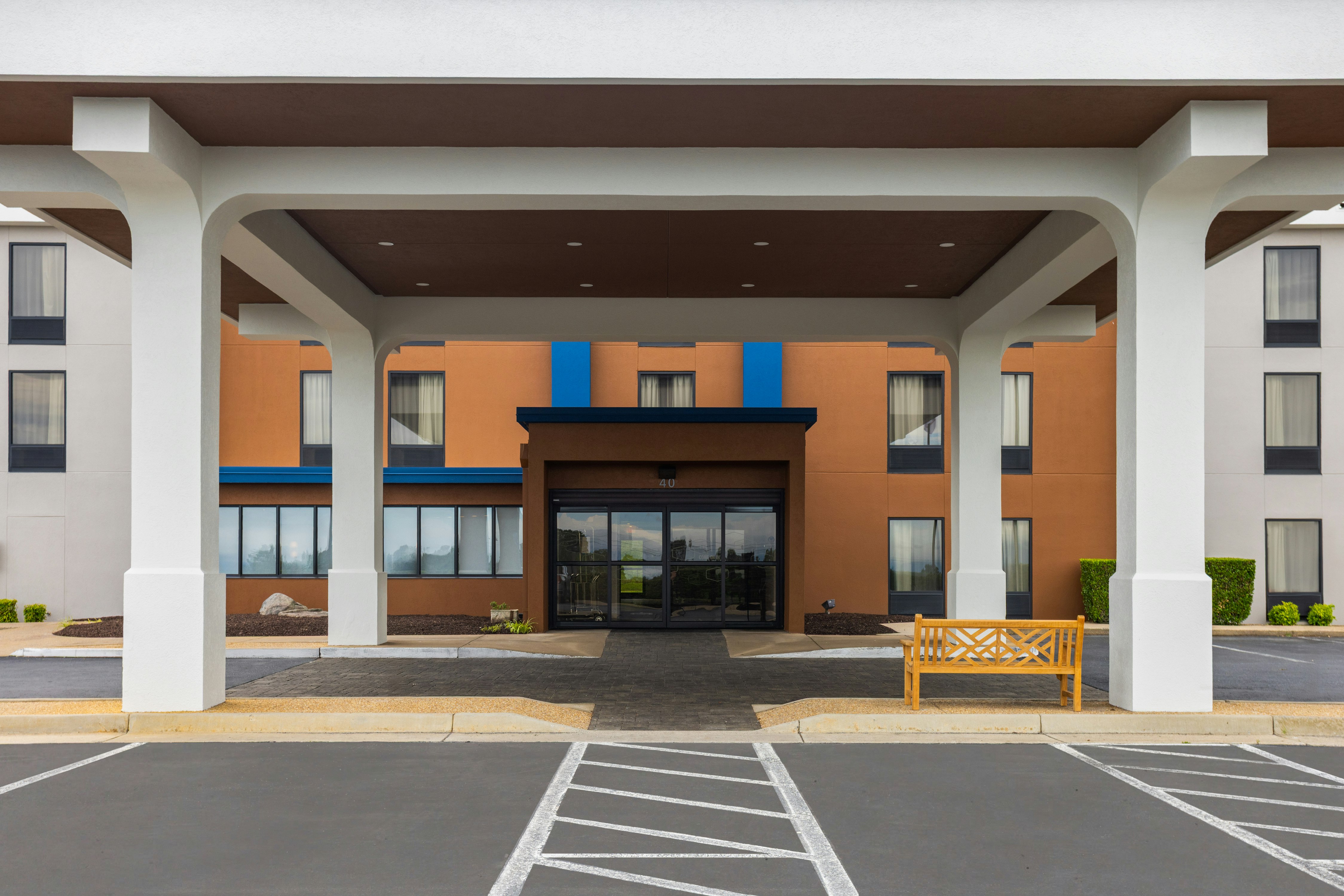 Hampton Inn Staunton 5/57