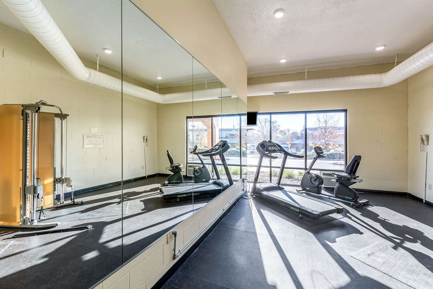 Quality Inn and Suites Southport 24/36