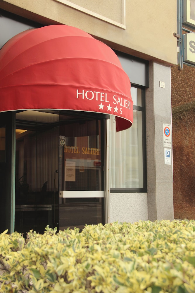 HOTEL SALIERI 4/70