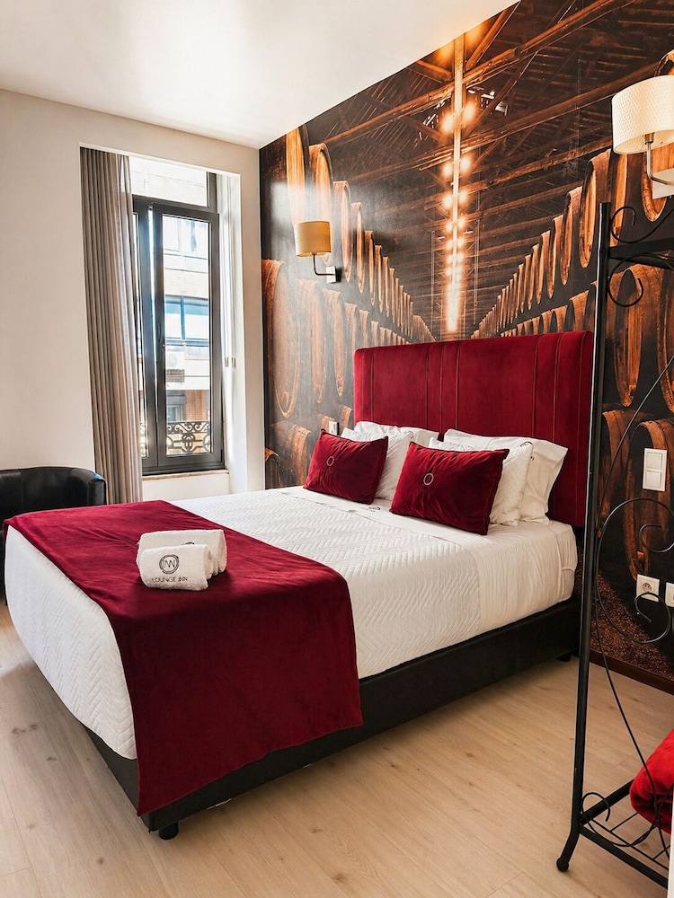 Lounge Inn 23/50