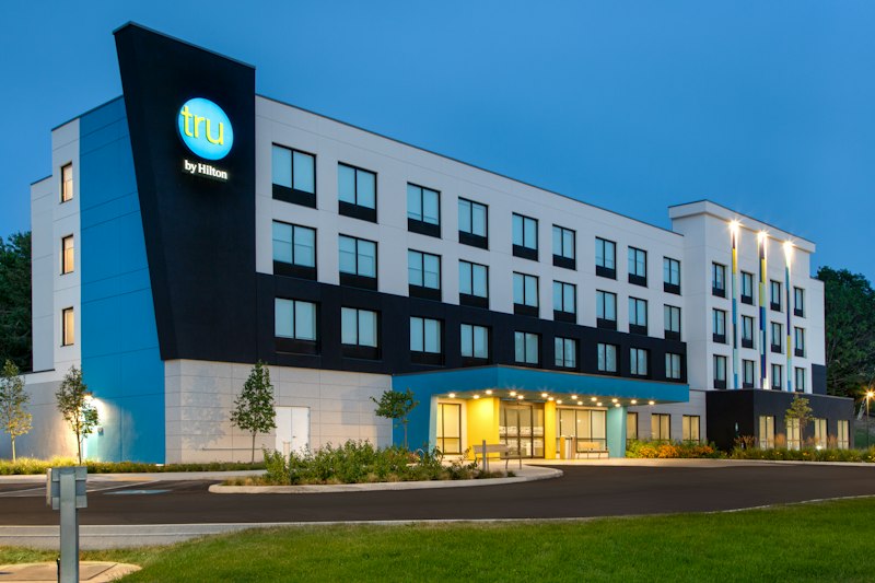 Tru by Hilton Gananoque, ON 2/31