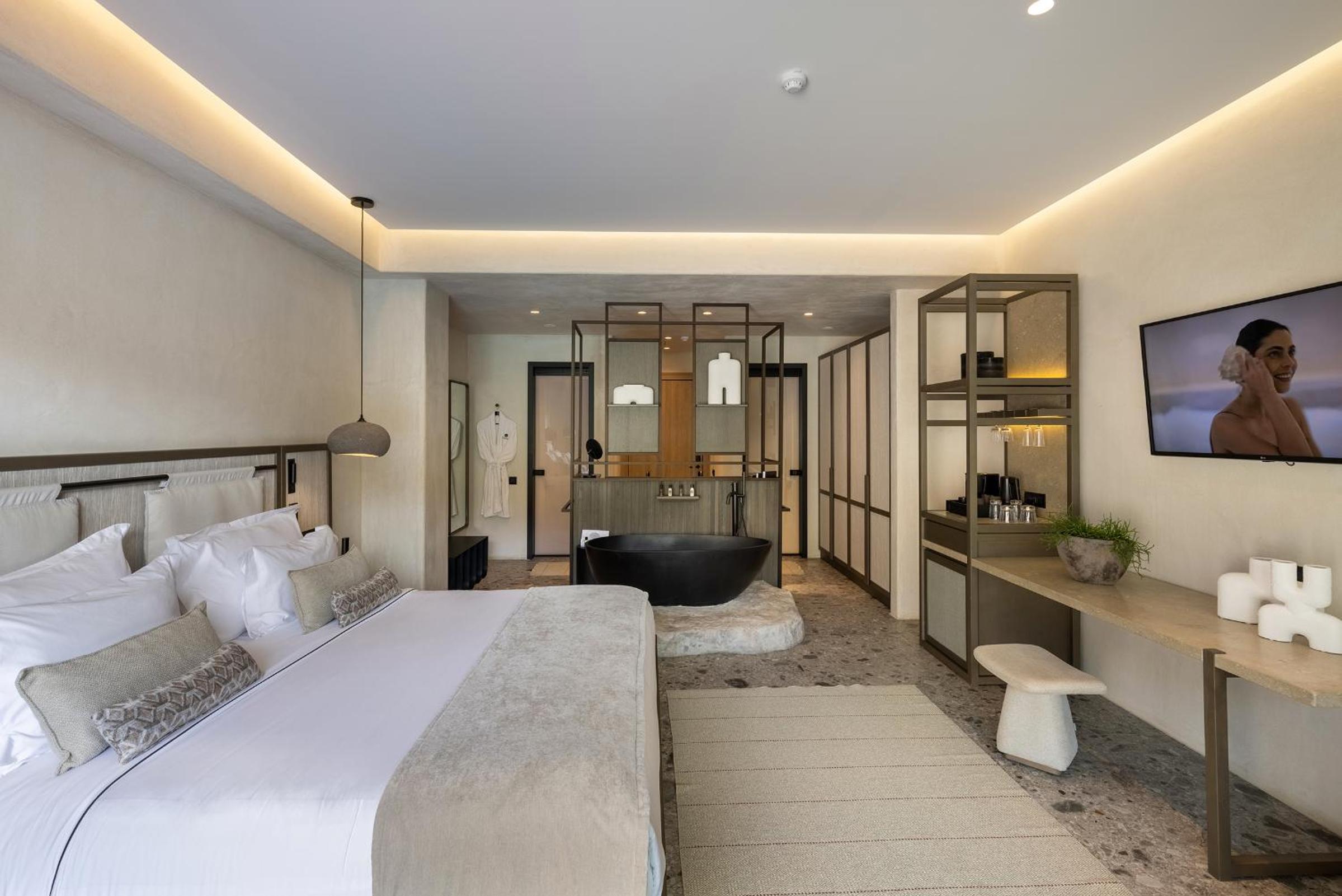 Supreme, Premier, Suite, Garden Front, with Pool
