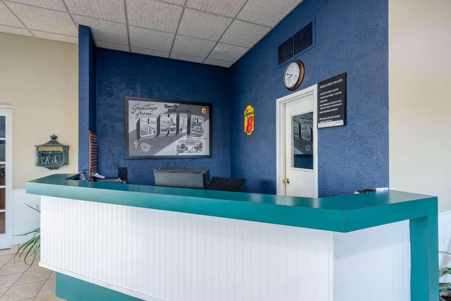 Super 8 by Wyndham Cleveland OH 1/9