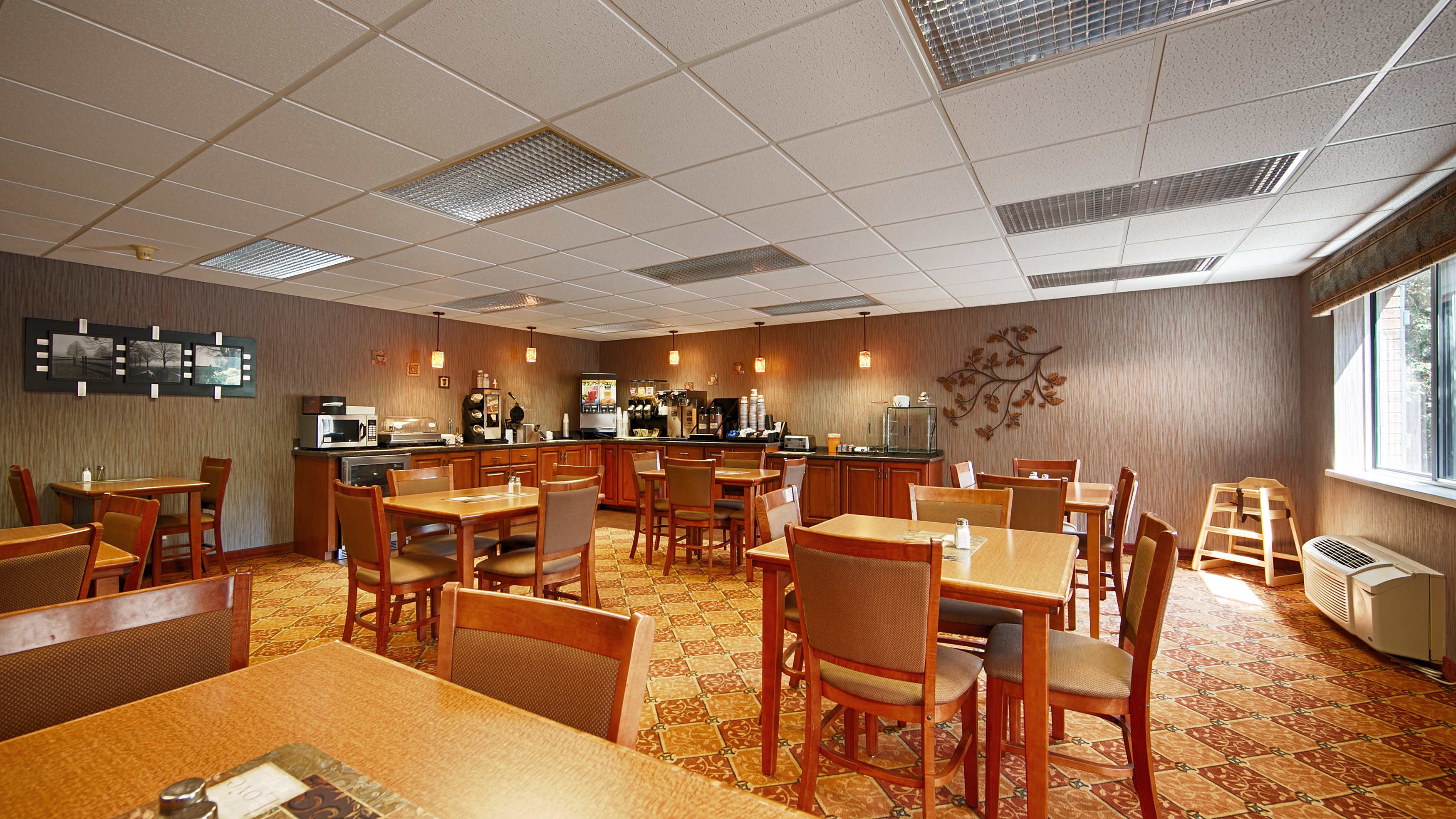 Best Western Plus Concord Inn 60/75