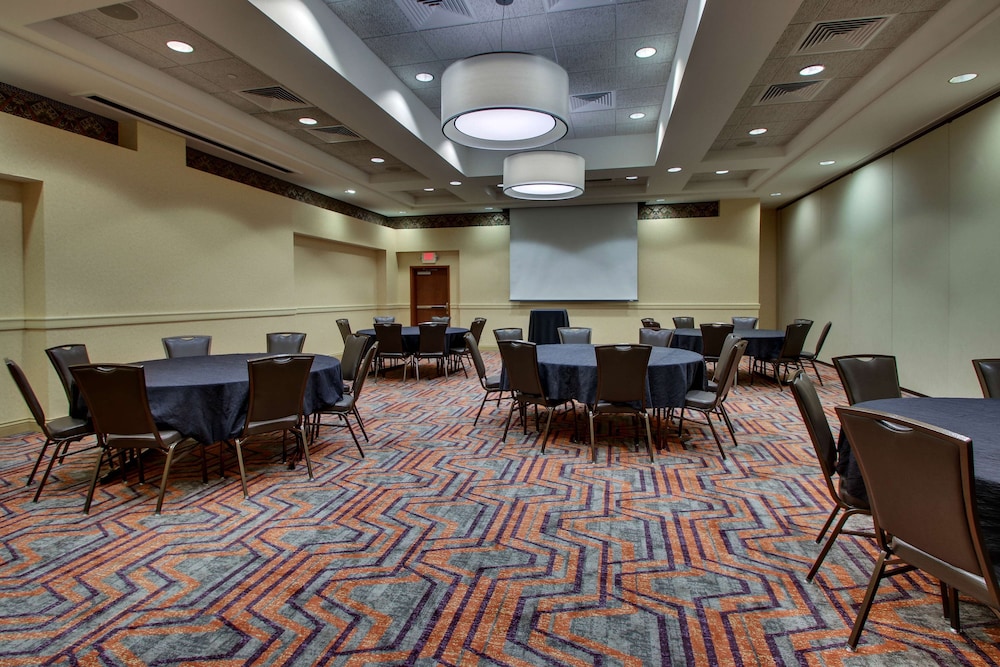 Drury Inn and Suites Findlay 45/50