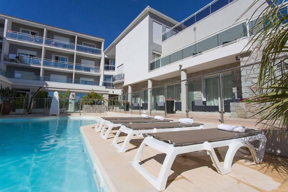 Hotel Revellata 3/50