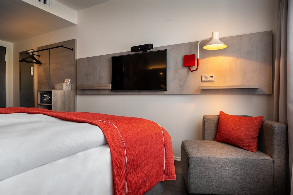 Holiday Inn - the niu, Hide Berlin Friedrichshain by IHG 16/58