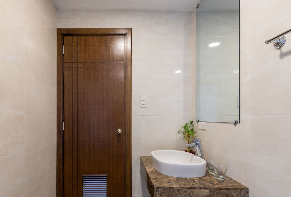 The Podium Boutique Hotel 39/40