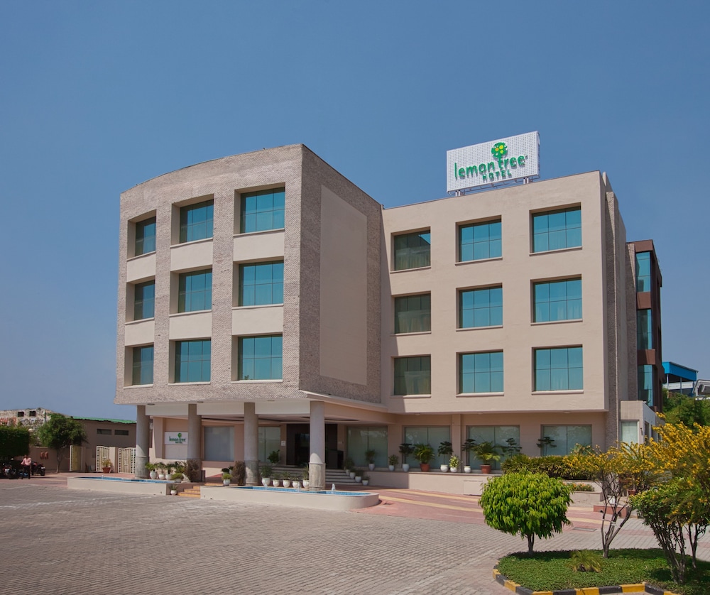 Lemon Tree Hotel Baddi 8/50