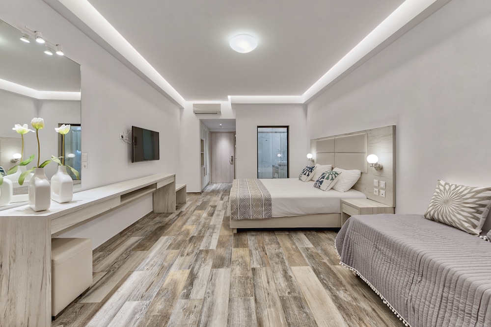 Mandala Seafront Suites 21/38