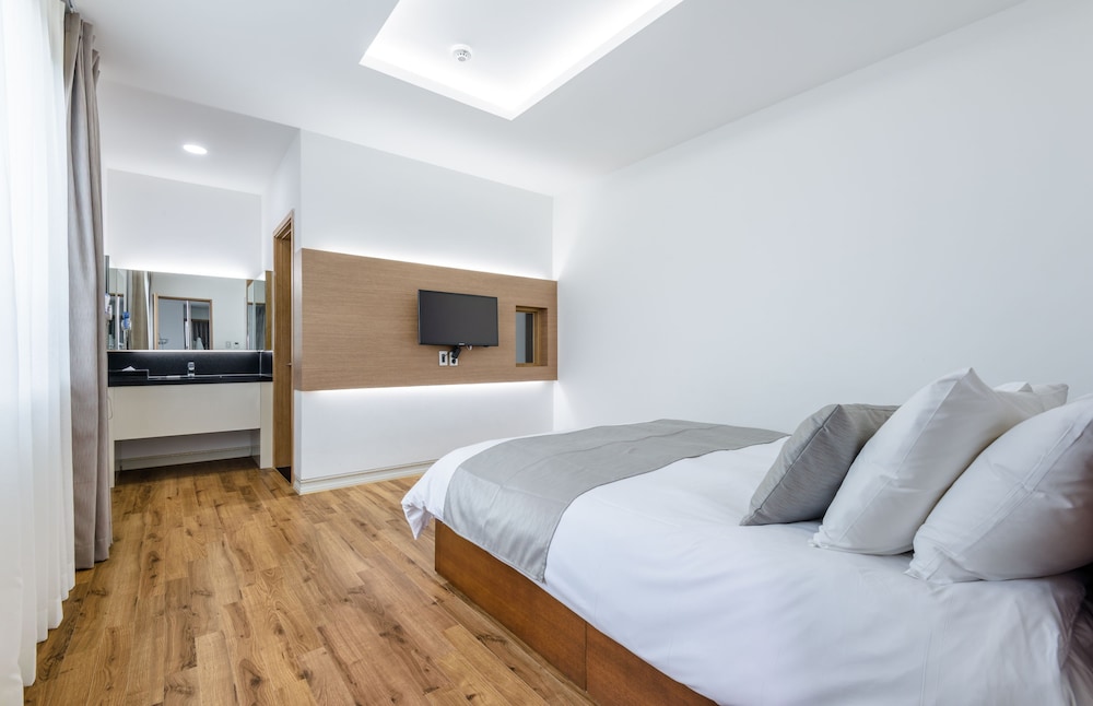 Eco Green Resort 24/77