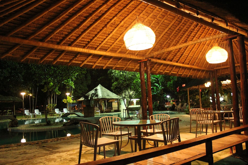 Villa Cha Cha Chaolao Beach Resort 40/60