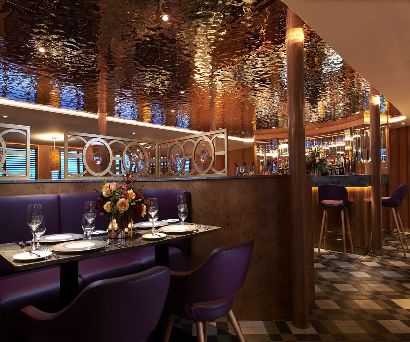 Fingal A Luxury Floating Hotel 9/15