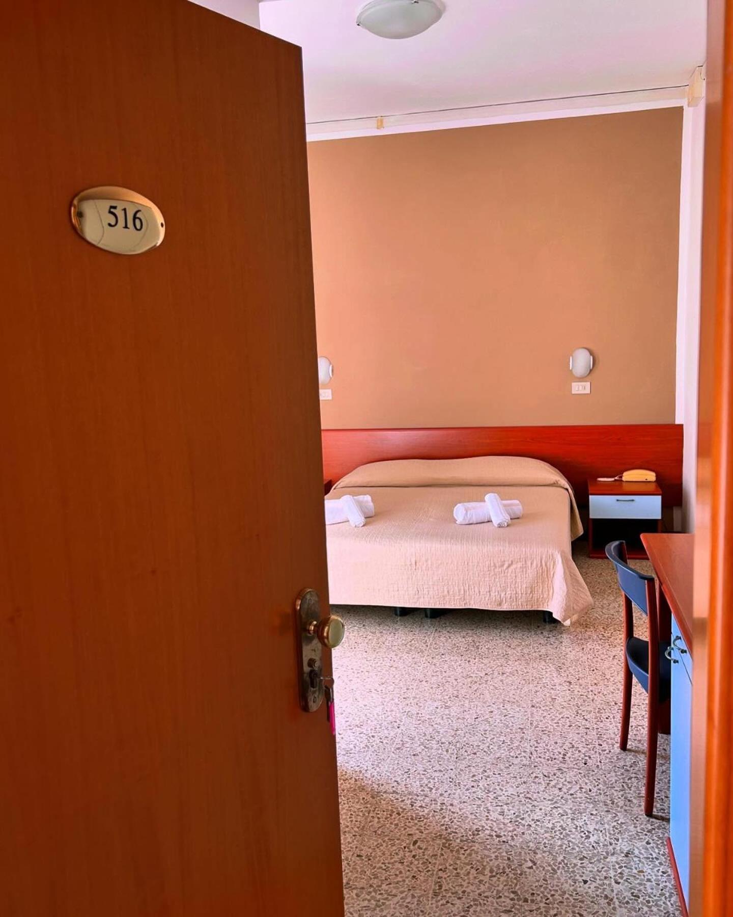 Hotel Rose Nuove 12/27