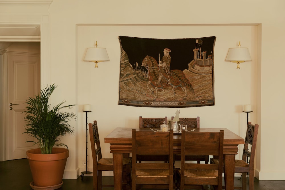 Hotel La Ponche 57/78