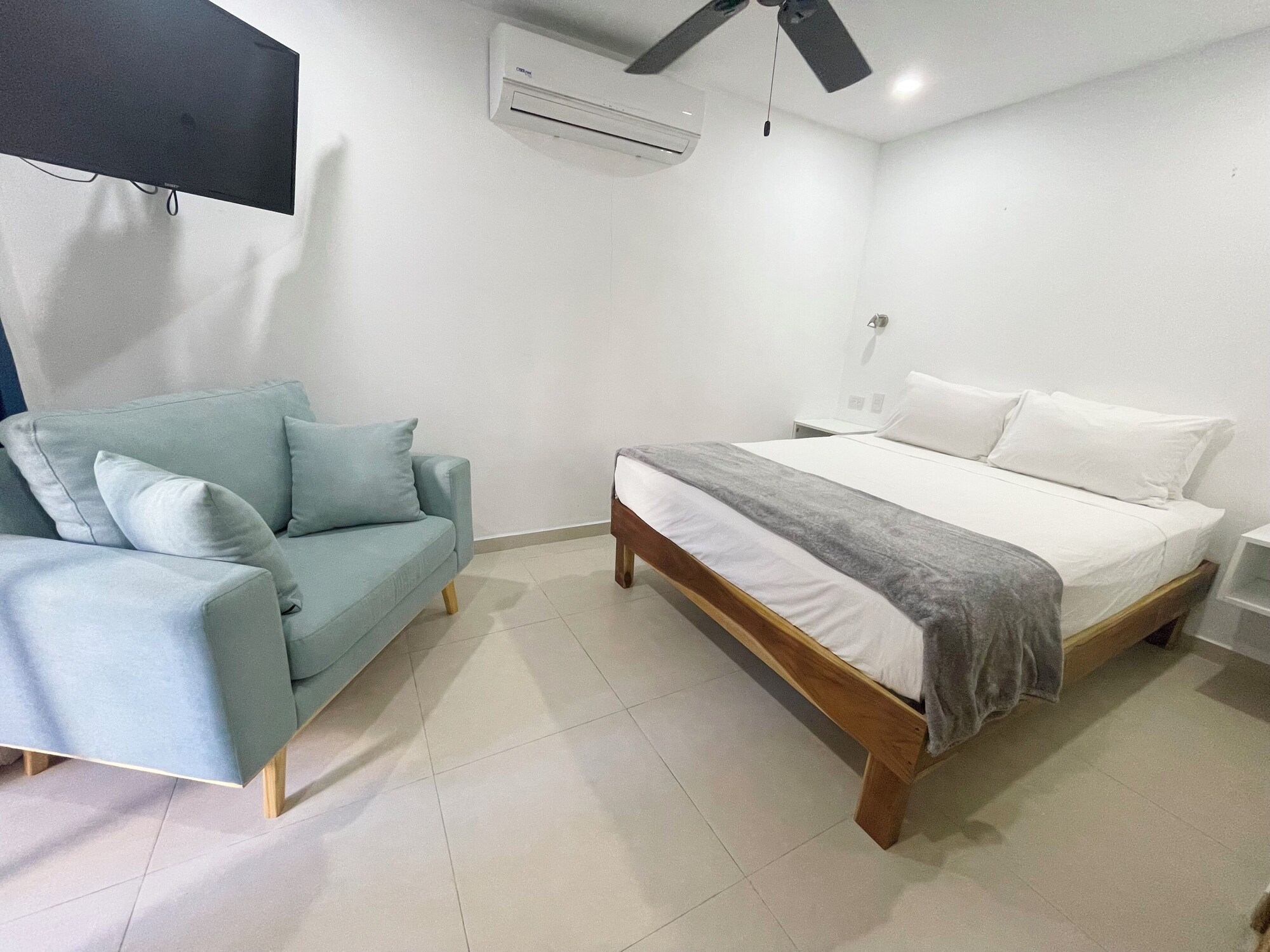 1 BEDROOM, APARTMENT