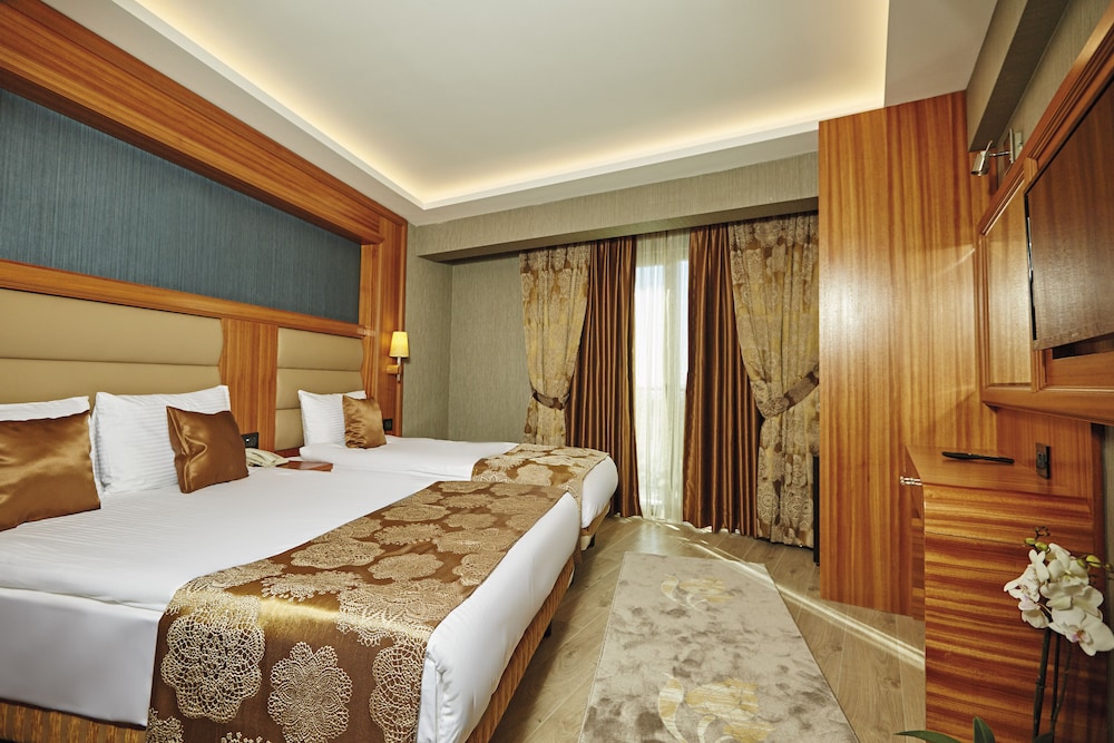 STANDARD, DOUBLE OR TWIN BED