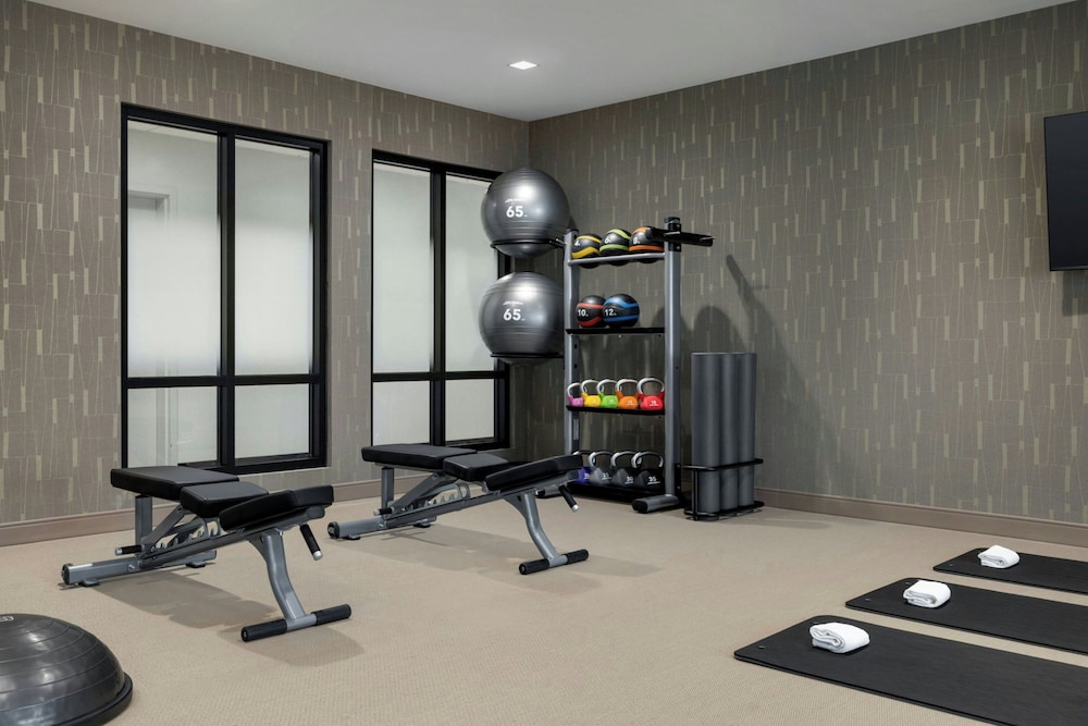 Towneplace Suites By Marriott Lancaster, PA 18/41