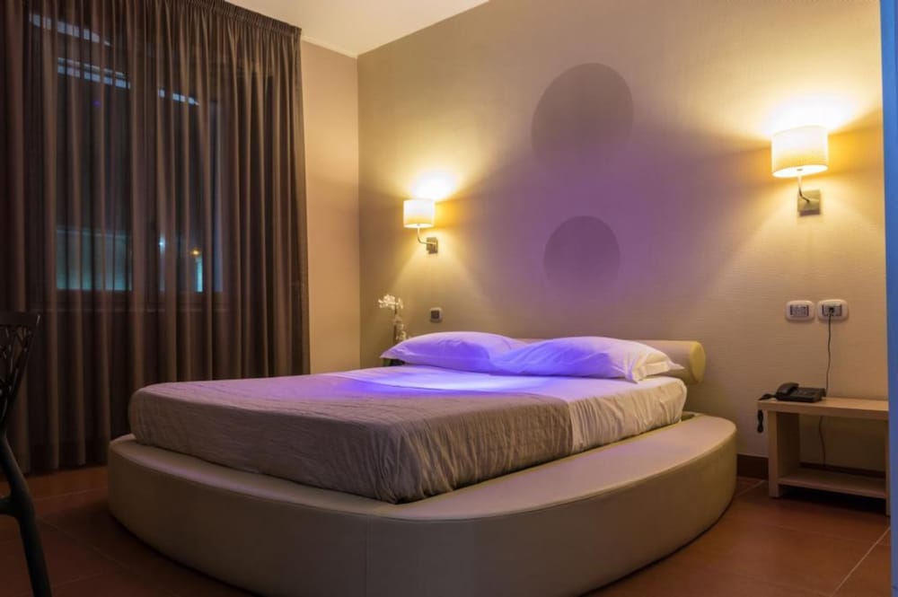 Hotel Plana 58/77