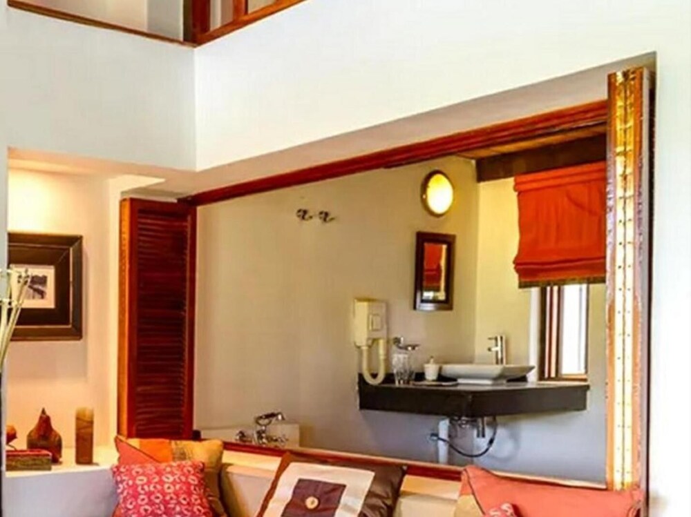 Blue Mountain Luxury Lodge 33/33