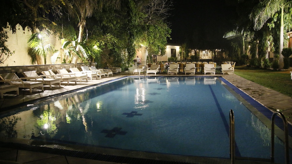Hotel Ranthambore Regency 24/50
