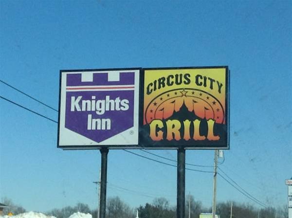 Knights Inn Peru 3/25